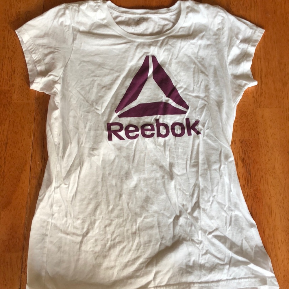 white reebok t shirt